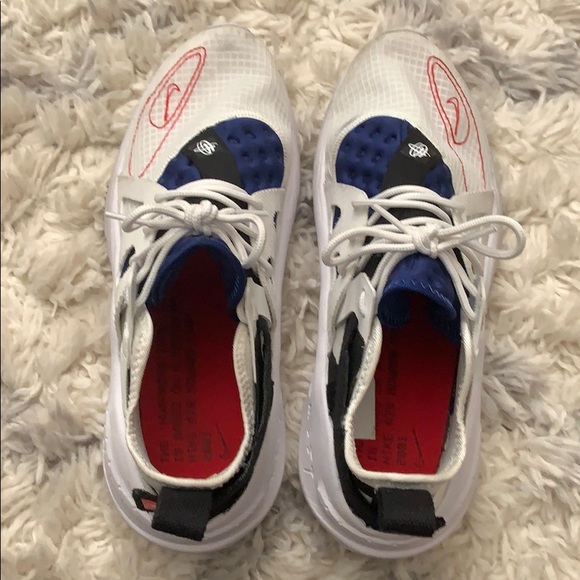 Nike Huarache Type - Picture 2 of 8